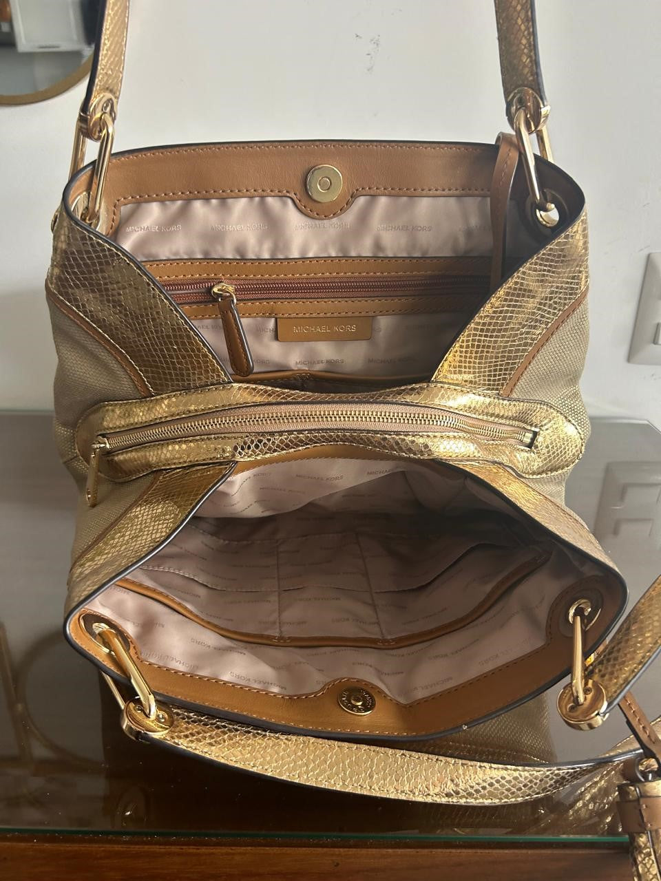 Bolsa beige MK